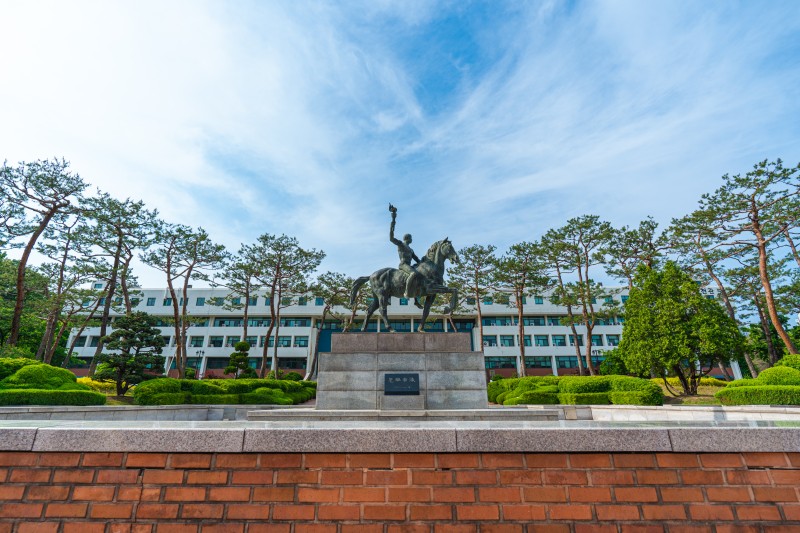 Thông tin AJOU tuyển sinh 2026 với ngành học đa dạng, điều kiện dễ, nhận cả học sinh trượt visa và cơ hội nhập học tháng 9/2026