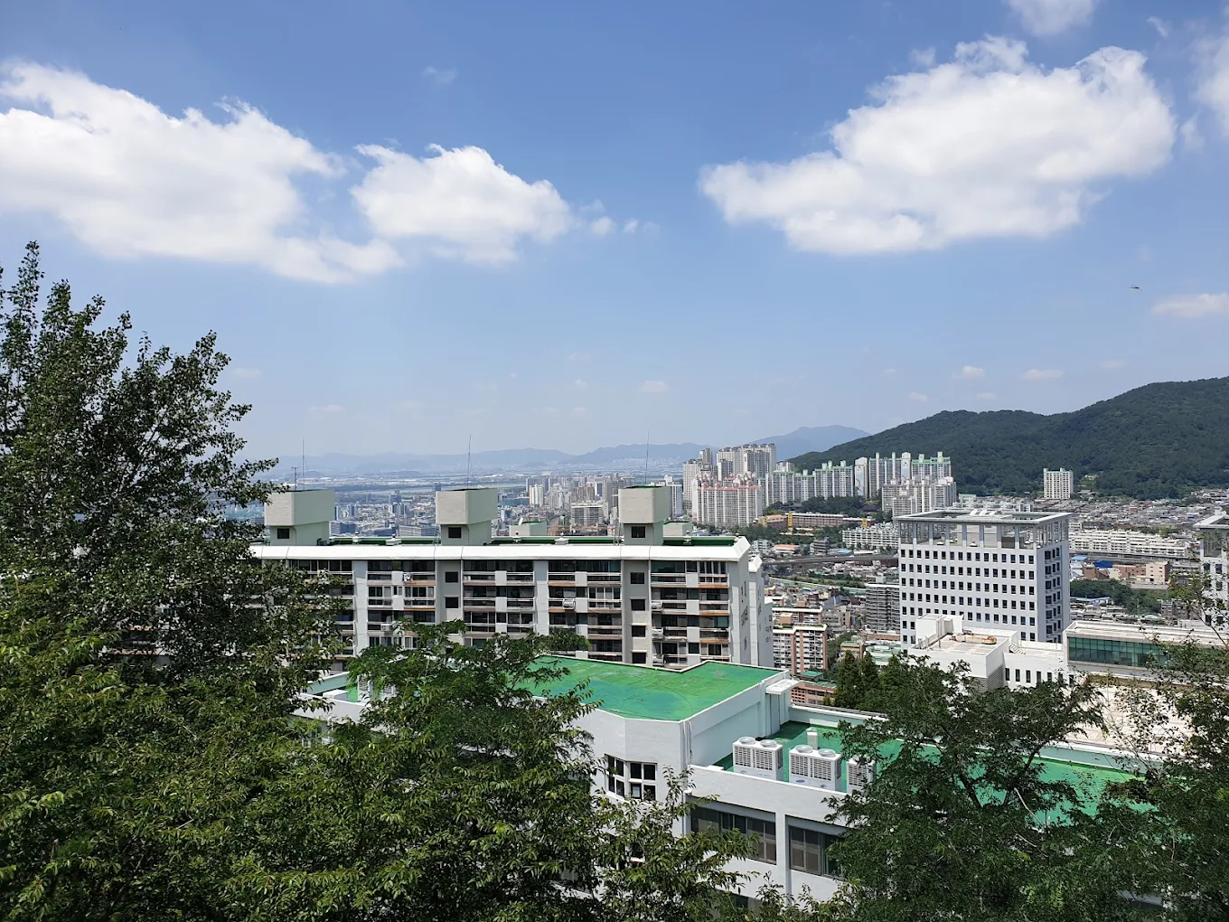 Thông tin tuyển sinh hệ tiếng D4-1 tại Đại học Dongseo với học phí hợp lý, ký túc xá hiện đại và điều kiện xét tuyển phù hợp cho du học sinh Việt Nam